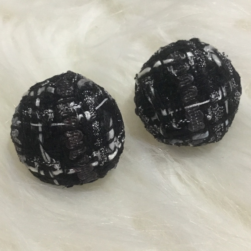 ✨ZARA Black Tweed Silver Round Stud Earrings